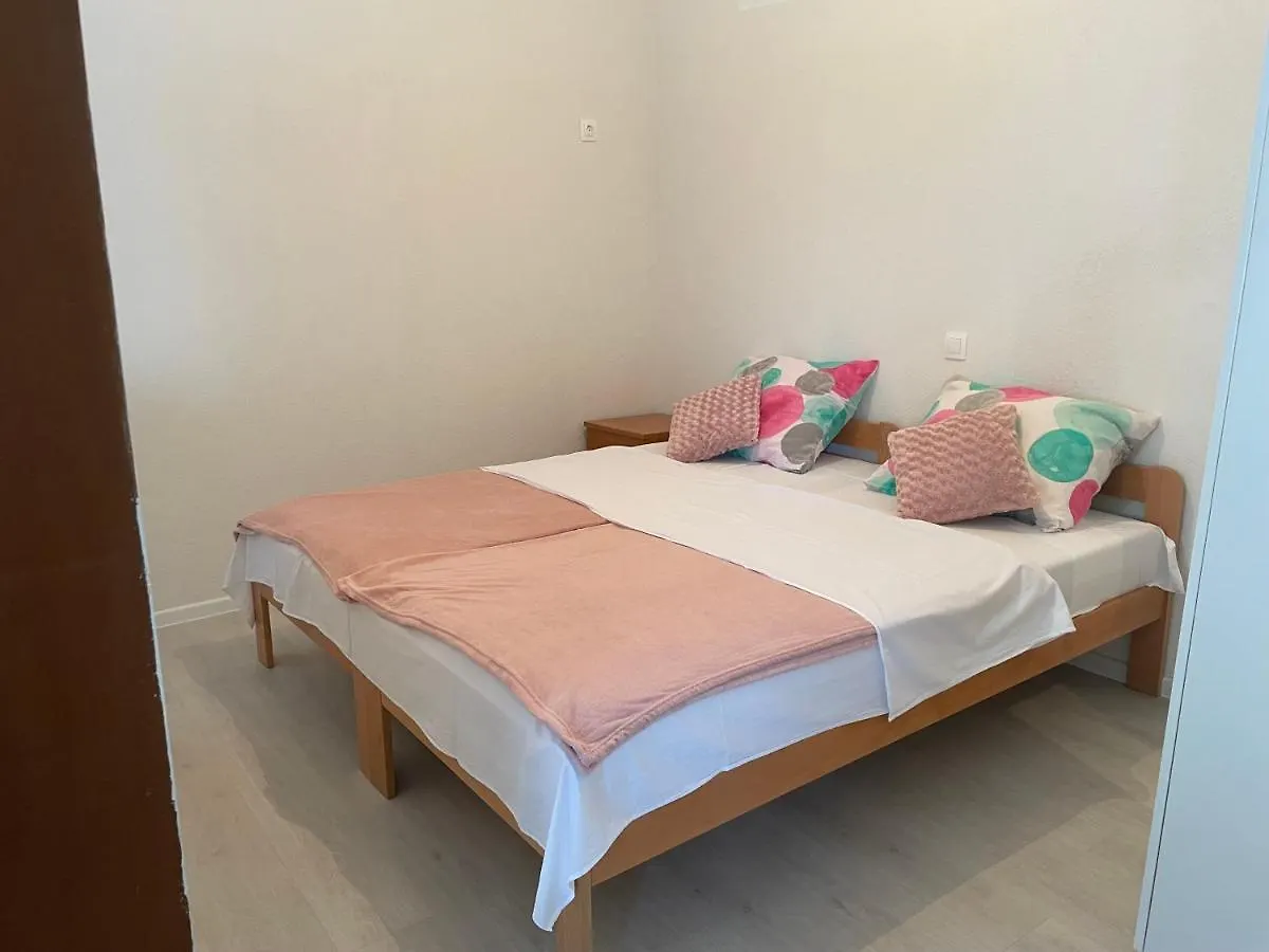 Kod Dede Appartement Novi Vinodolski 0*,  Kroatië